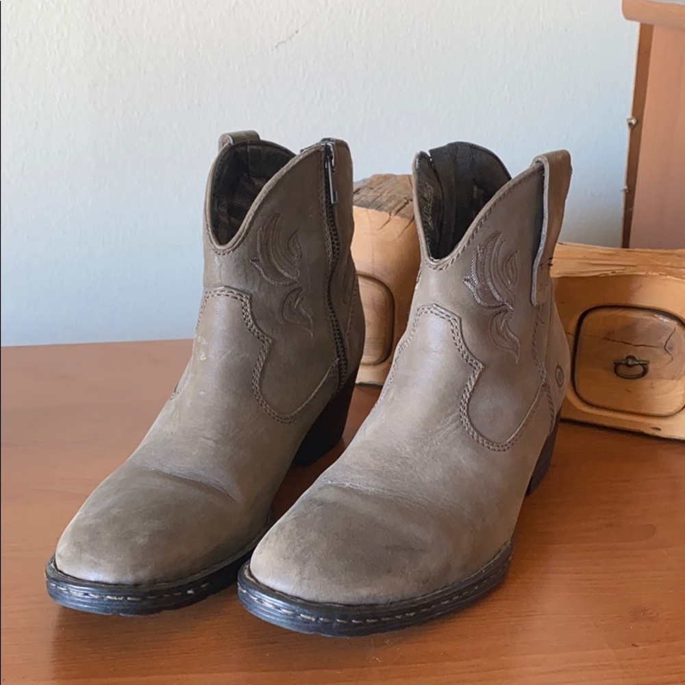 Born Riven Cowboy Boot - Picture 2 of 7